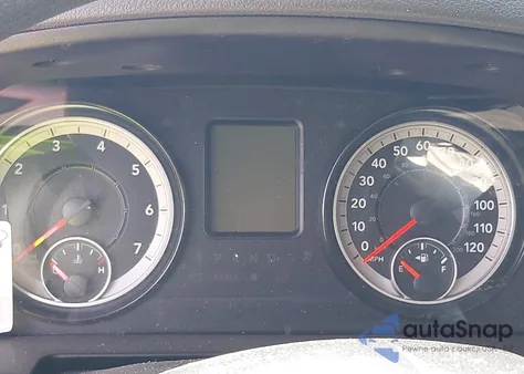 2017 Ram 1500 Express Quad Cab 4X4 6'4 Box z USA, uszkodzony, nr VIN 1C6RR7FT9HS795600